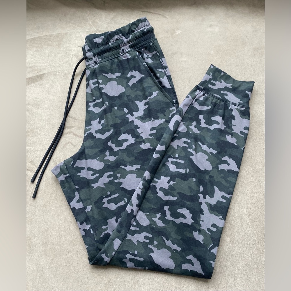 Fabletics High Waisted Performance Joggers